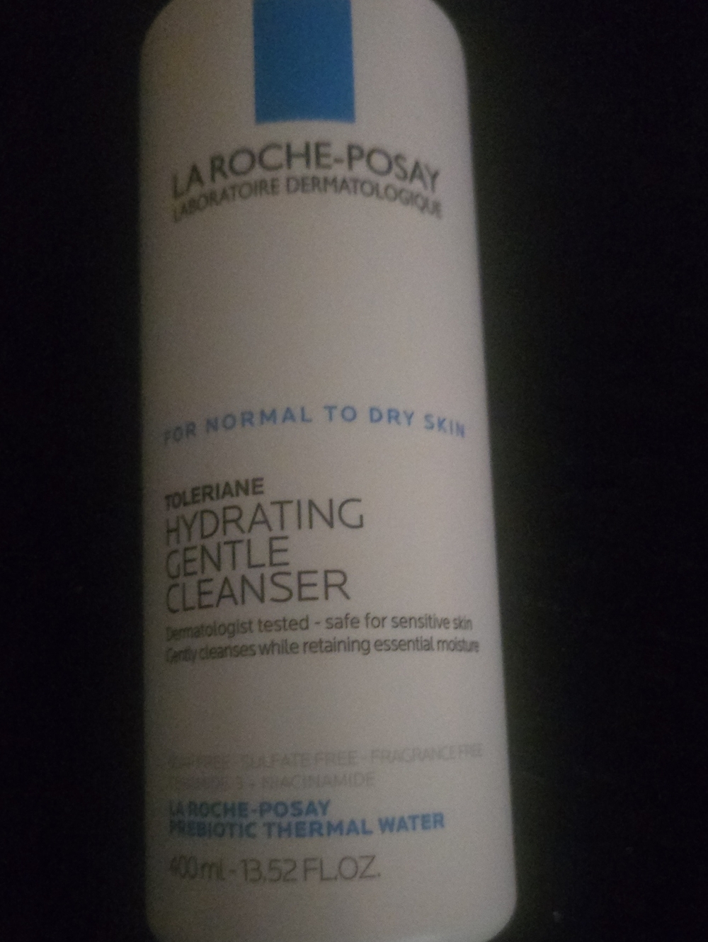 La Roche Posay Toleriane Hydrating Gentle Cleanser - White - Picture 2 of 5